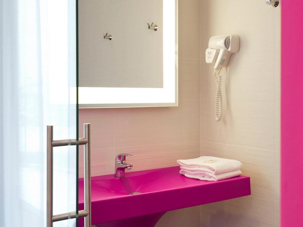 Ibis Styles Nivelles Hotel Luaran gambar