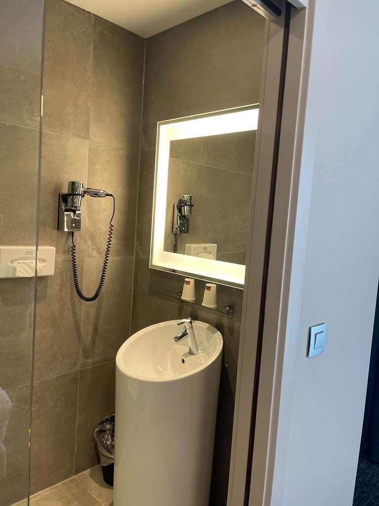 Ibis Styles Nivelles Hotel Luaran gambar